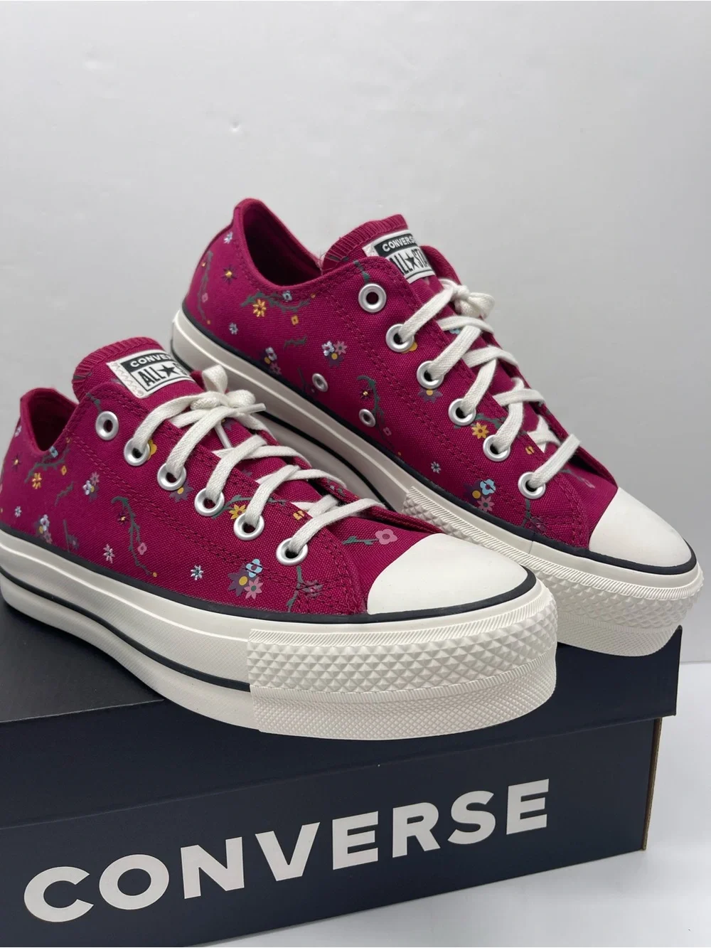 Converse A15535C CTAS LIFT OX SPORTY BERRY/VINTAGE WHITE Platform Sneakers